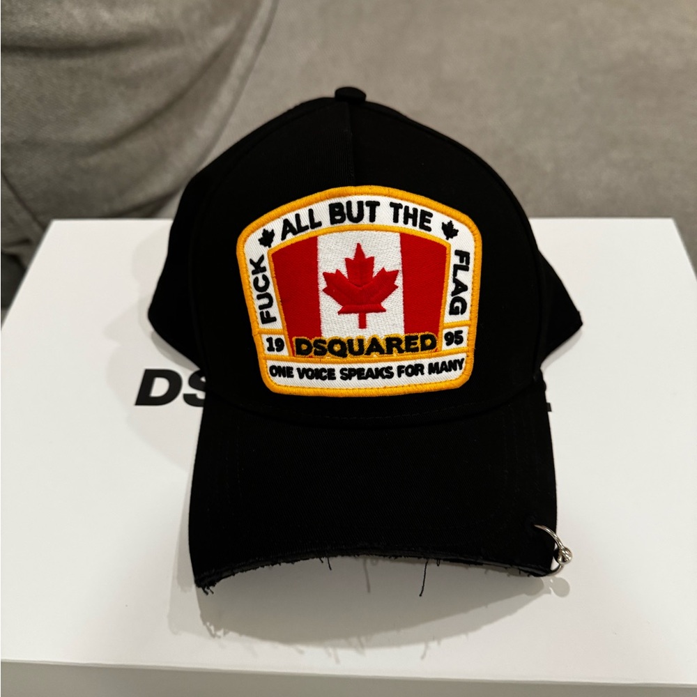 DSQUARED2 black cap with Canadian flag